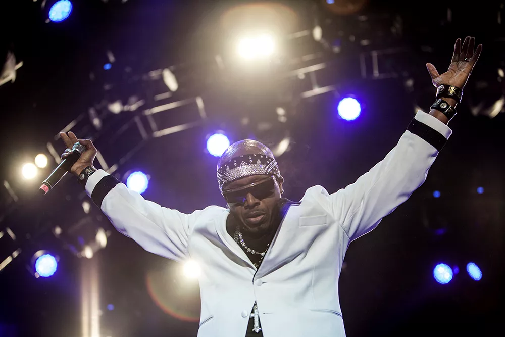 Selger Beck-plater signert av MC Hammer