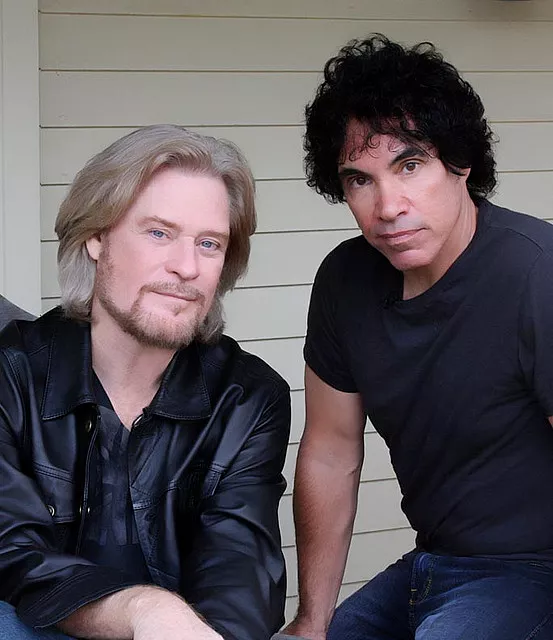 John Oates till Sverige