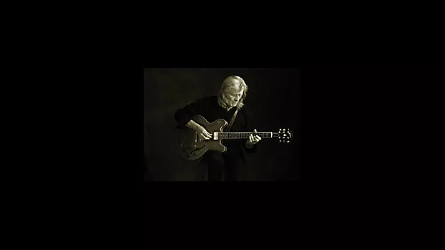 Paul McCartney begræder Wings-guitarists død