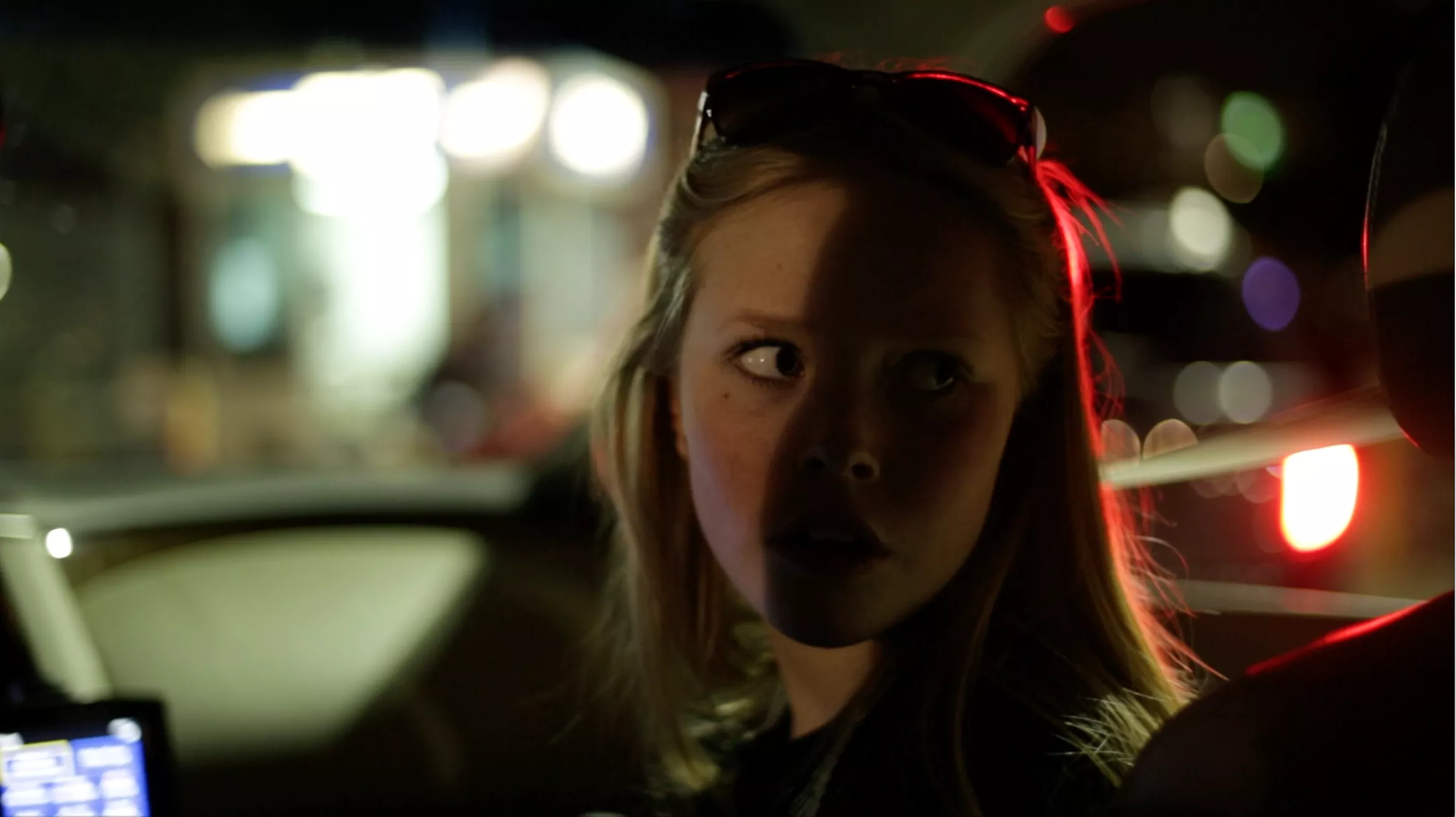 Emilie Esther skriver dagbog fra studiet i LA med RedOne – del 2