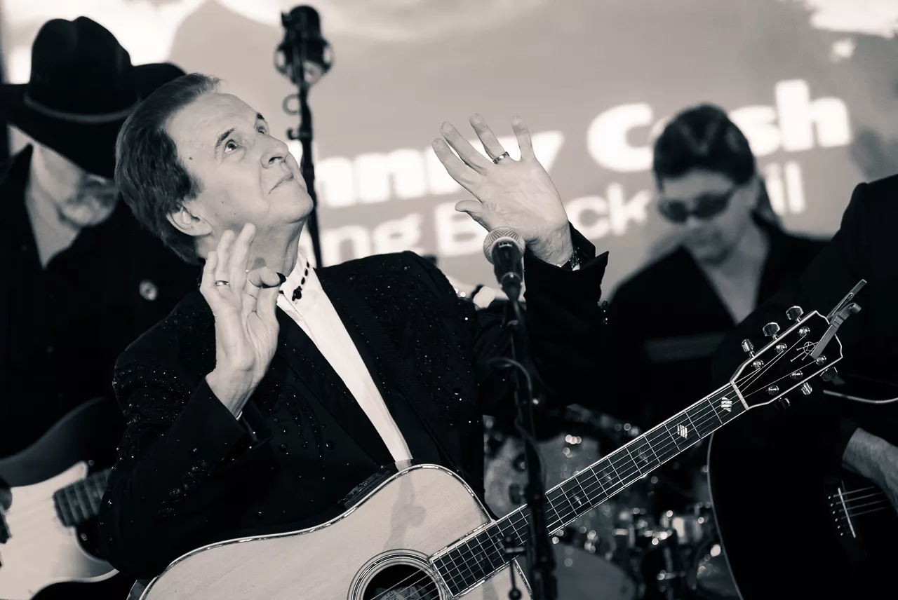 Tommy Cash: My Brother Johnny Cash: Fængslet, Horsens