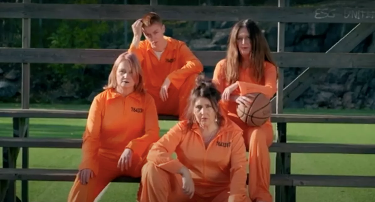 PREMIÄR: Svenska punkikoner rymmer från fängelset