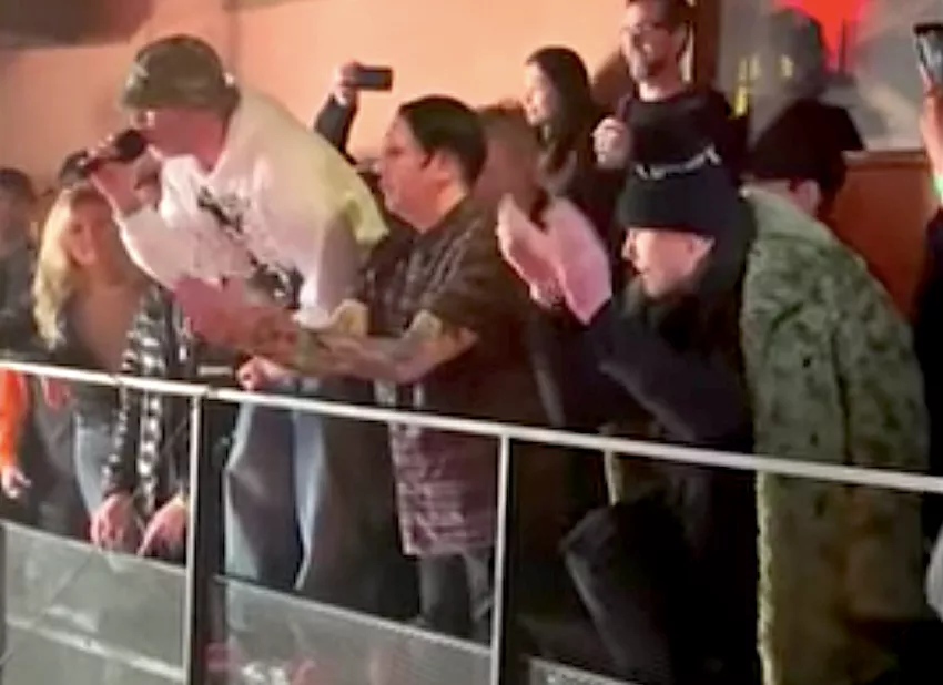 Se Limp Bizkit tolka Nirvana med Marilyn Manson samtidigt som Billy Corgan röjer loss