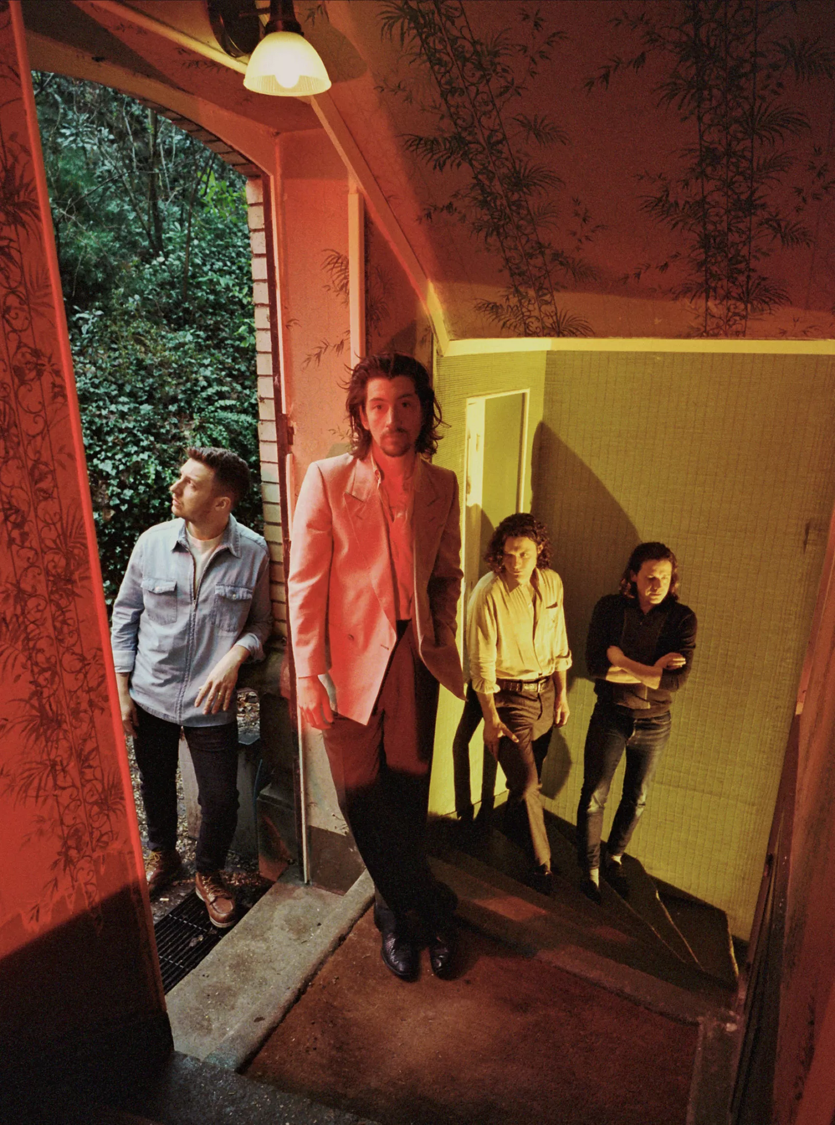 Arctic Monkeys med oväntad lanseringsplan