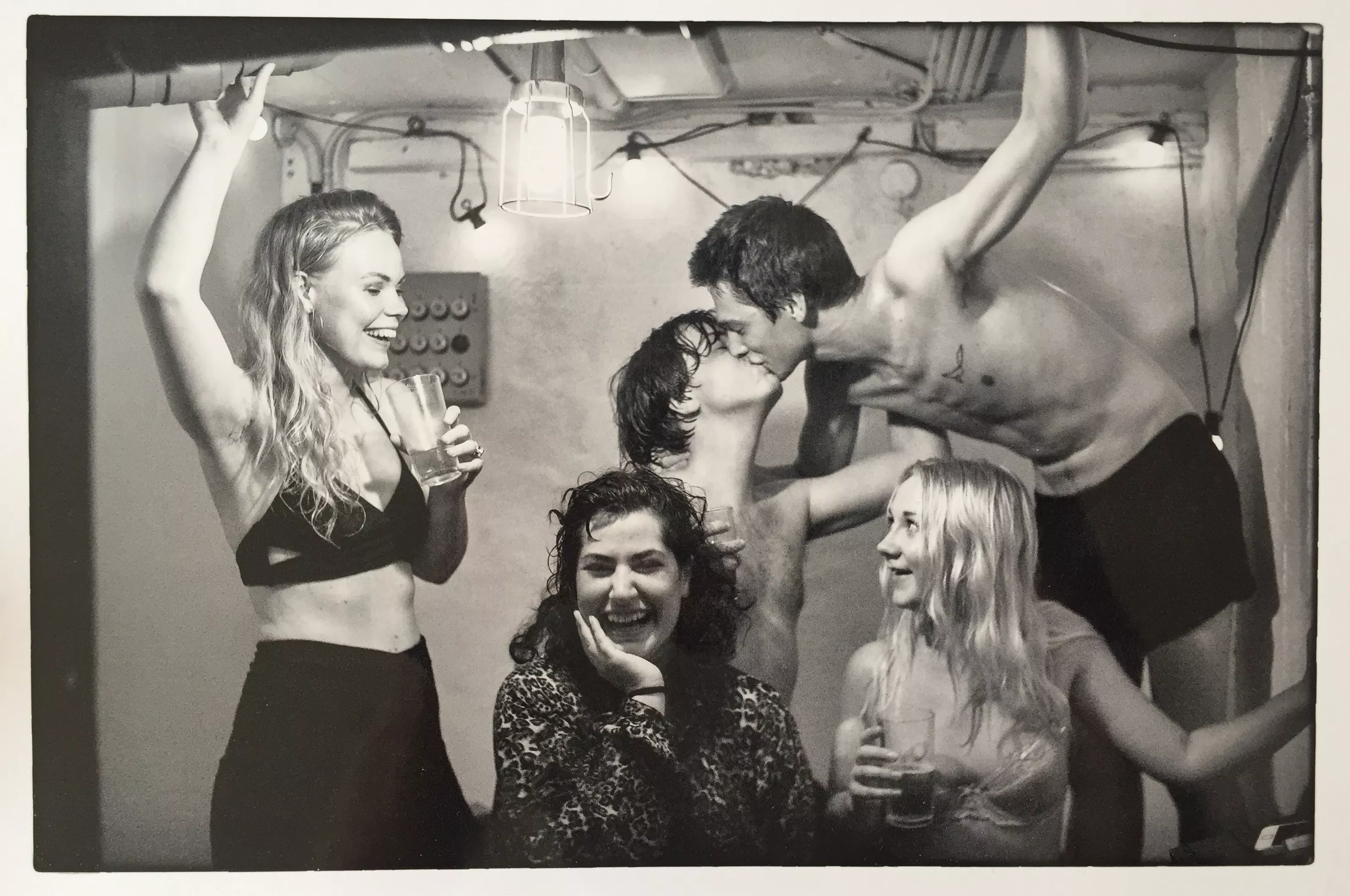 ”Våra låtar kanske spelas när det är revolution på Vitan”