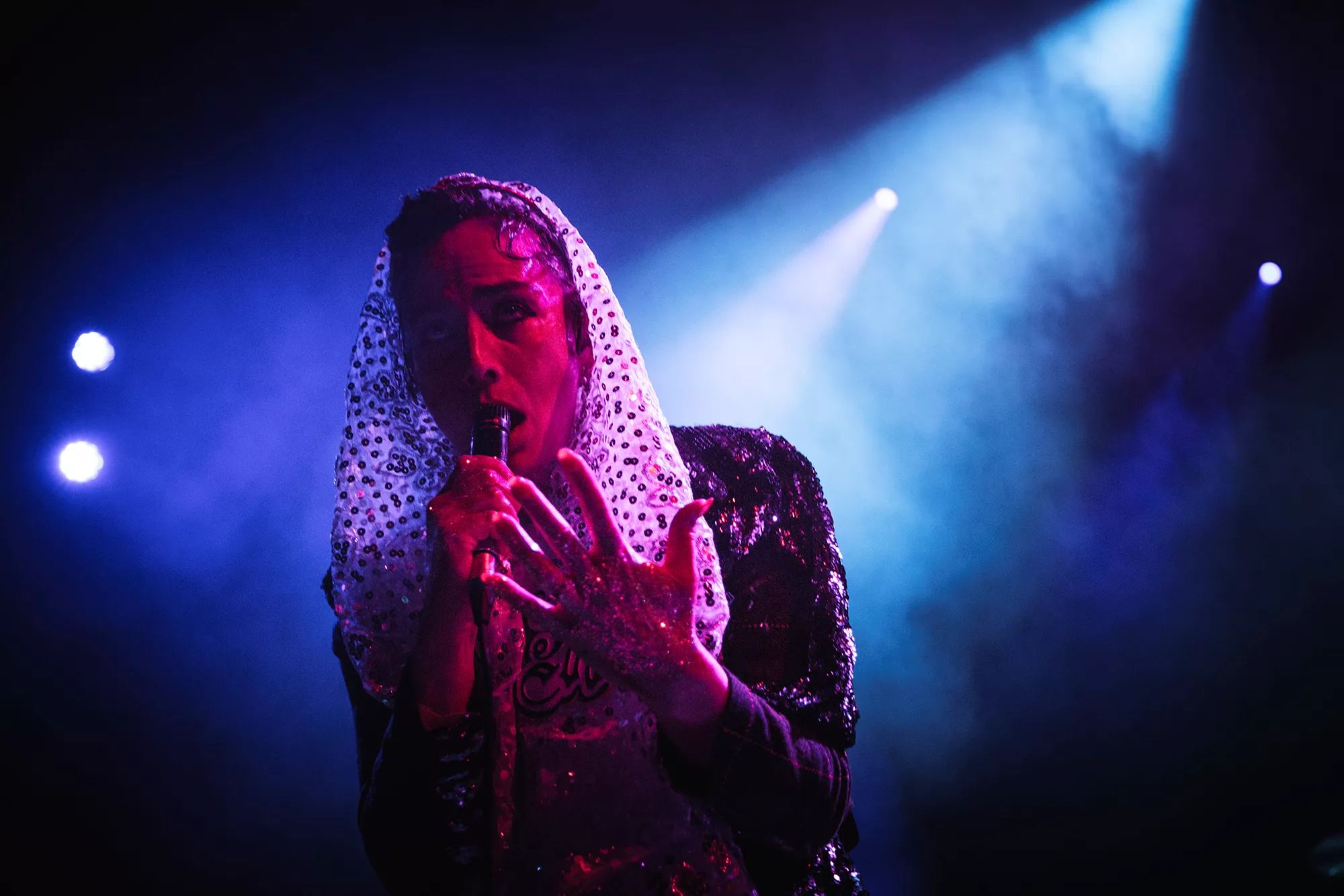 ANMELDELSE: Autoritet og autenticitet en masse