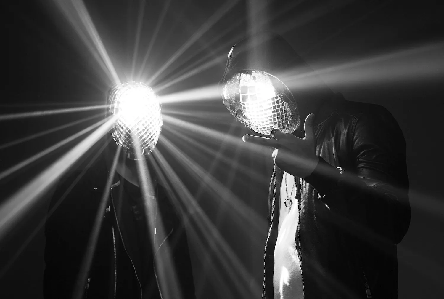 Kaveh og Autolaser teamer opp - se video