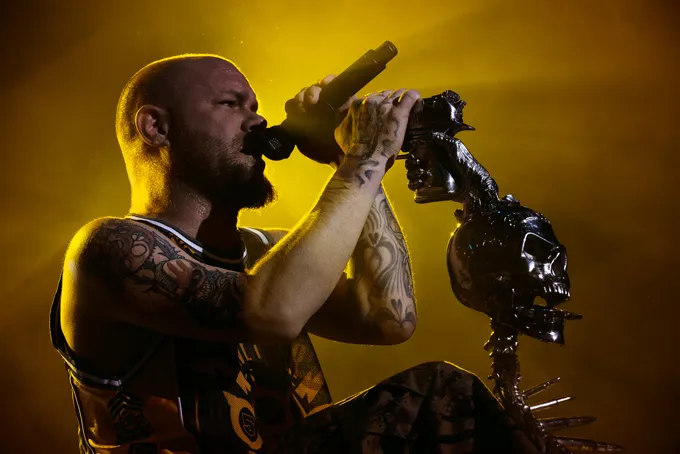 Five Finger Death Punch og Papa Roach og Devil You Know: Tap1, København