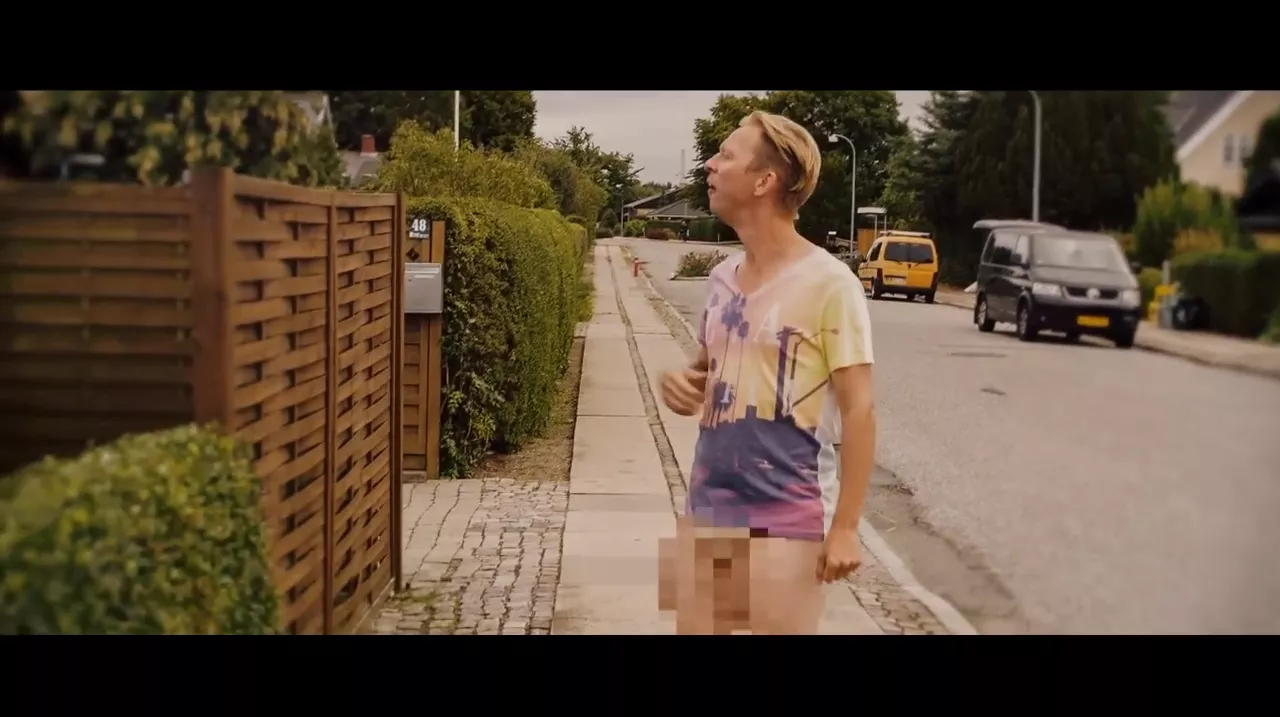 Se Brian Lykke bukseløs i ny Ziyanak-video