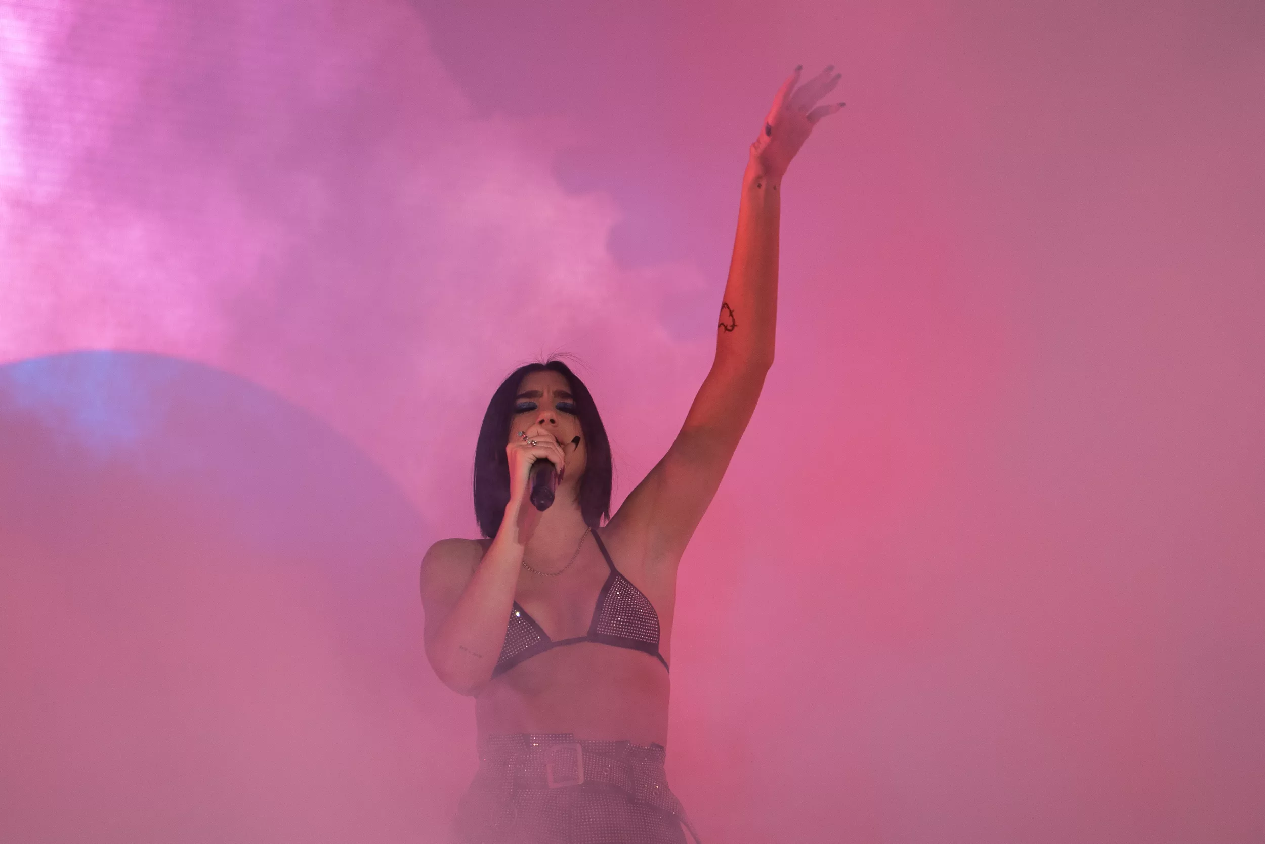 Gör hon nya Bondlåten? 