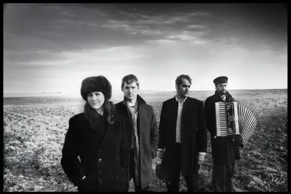 DeVotchKa: 100 Lovers