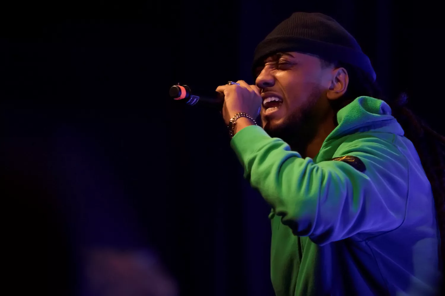 DRÅBEN FESTIVAL-REPORTAGE: Hiphop-langfredag i rå rammer