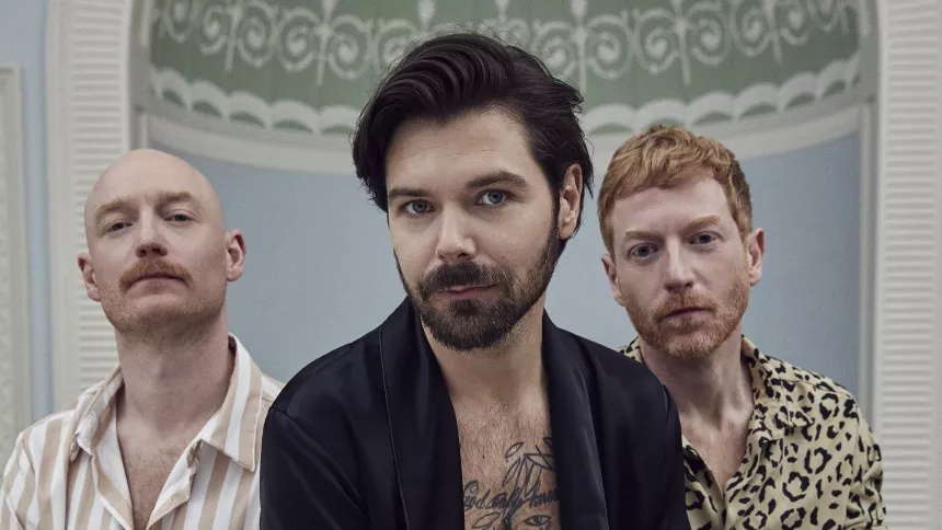 Stærk stadion-indie – med livrem og seler