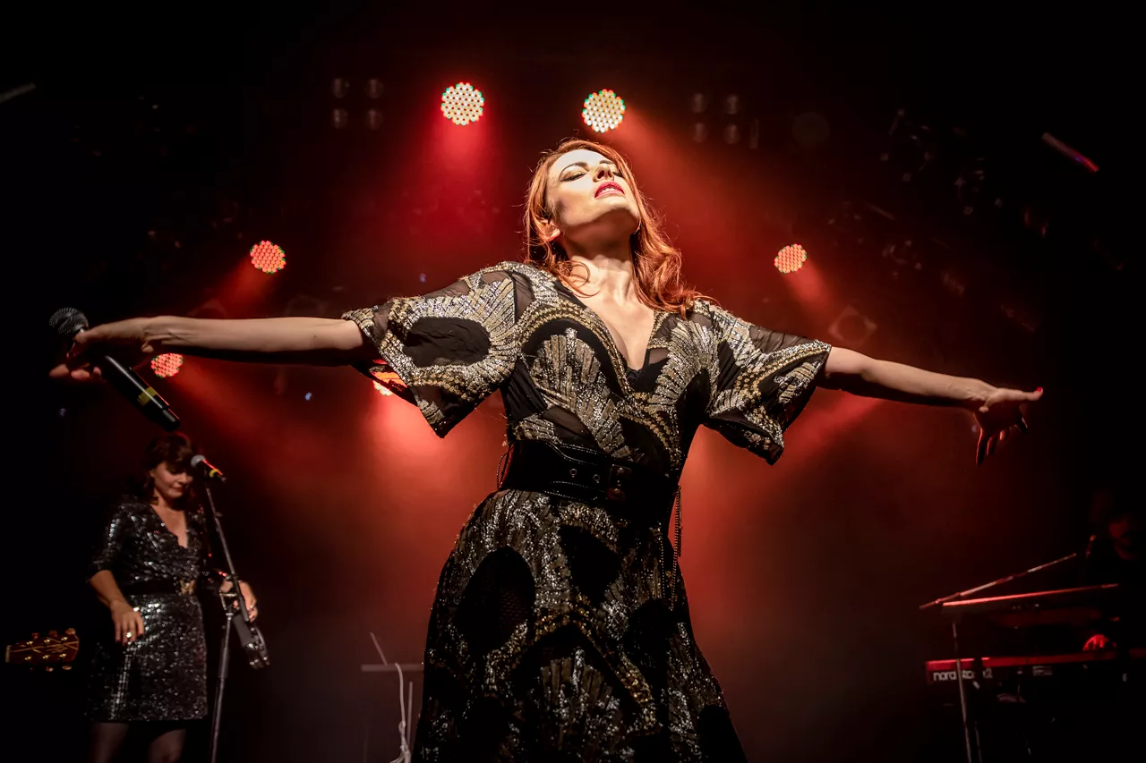 Ramones-, Smiths- och New Order-klassiker framförs i lyxiga versioner