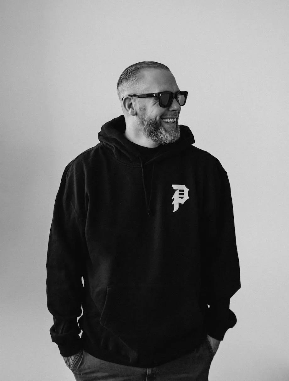 FUCK L.O.C.-INTERVIEW 1: – raplegenden er klar med ny musik i dag