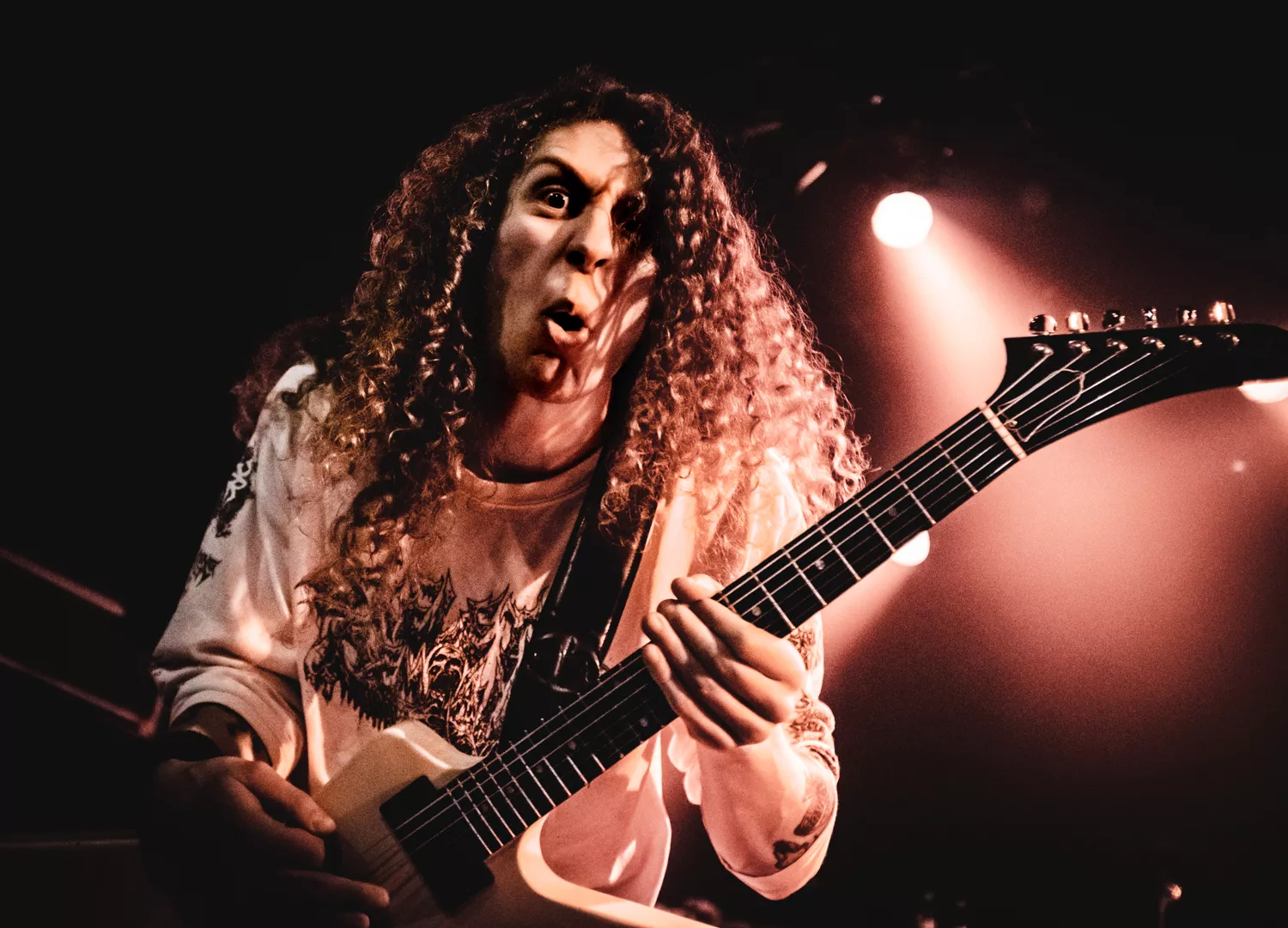 KARANTÆNE-AKTIVITET: Fender tilbyder tre måneders gratis guitarundervisning online