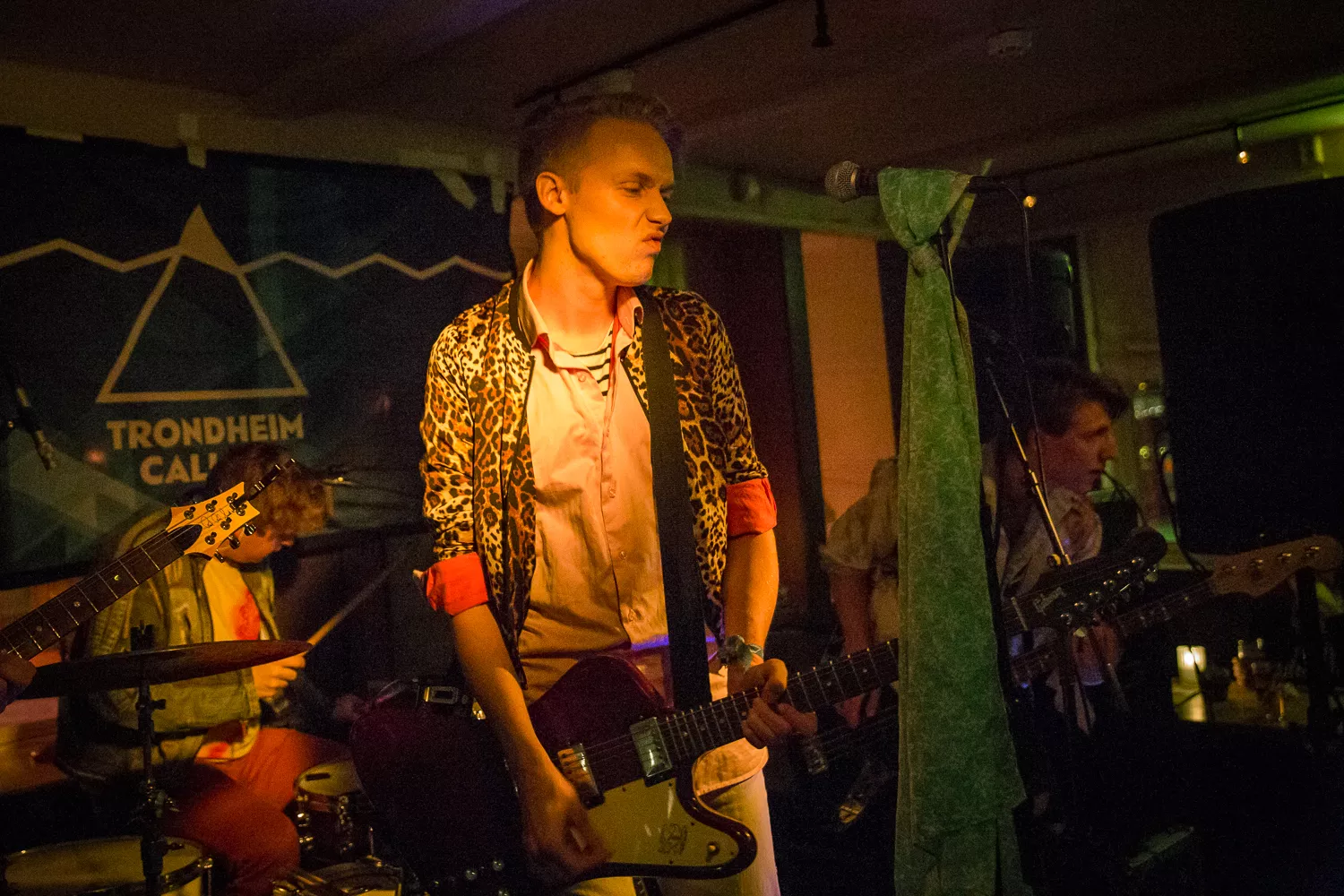 Catching Cooper: Café Løkka, Trondheim Calling