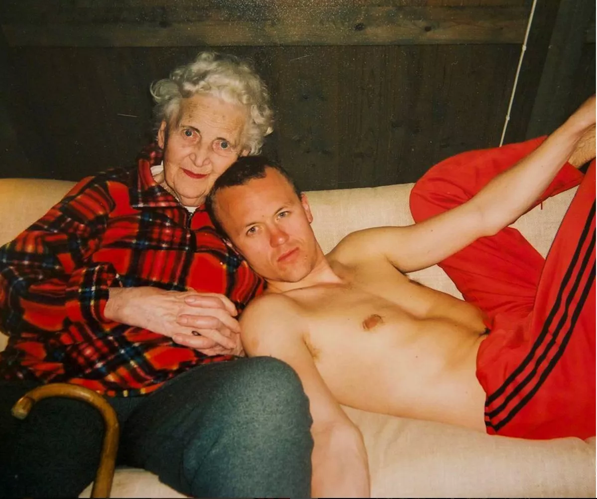 PREMIERE: Torgny - «Sunday Rain»