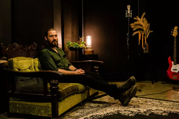 ANMELDELSE: Sjælesøgende roots fra bushen