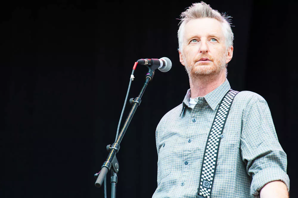 Billy Bragg tillbaka med ny känga?