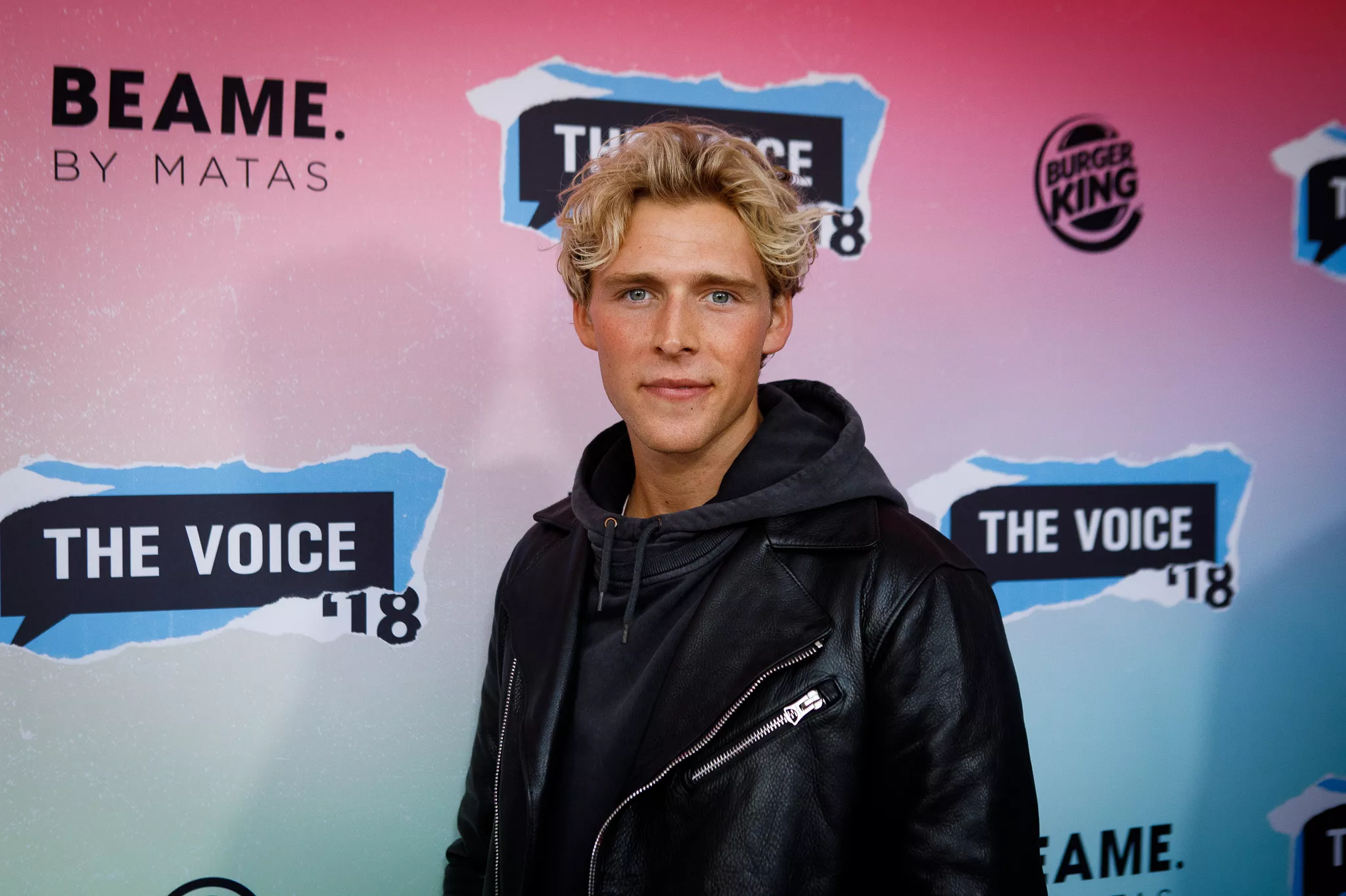 Se stjernerne på den røde løber til The Voice '18 i Tivoli