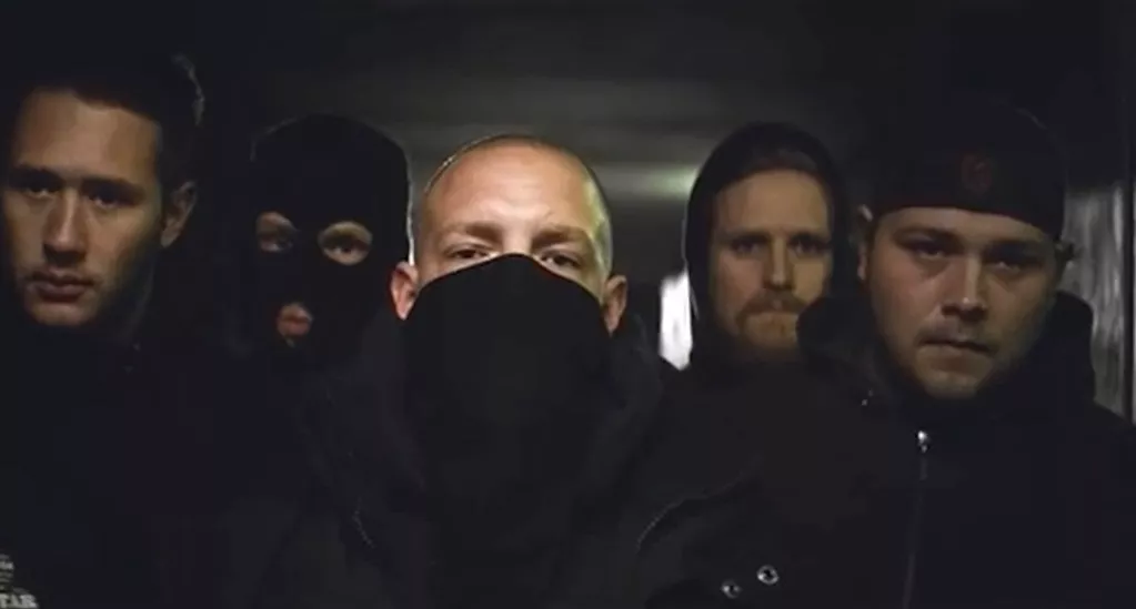 ''Visar upp kids på glid''