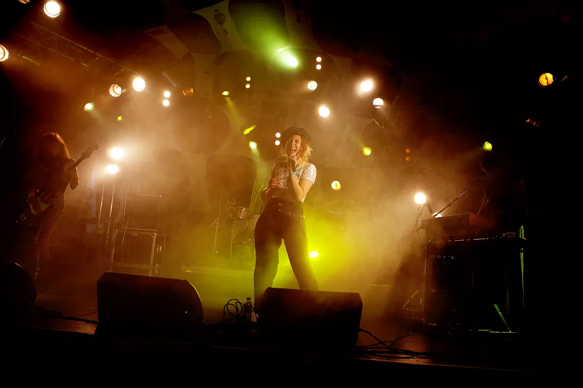 Friends: Klubben, Øyafestivalen