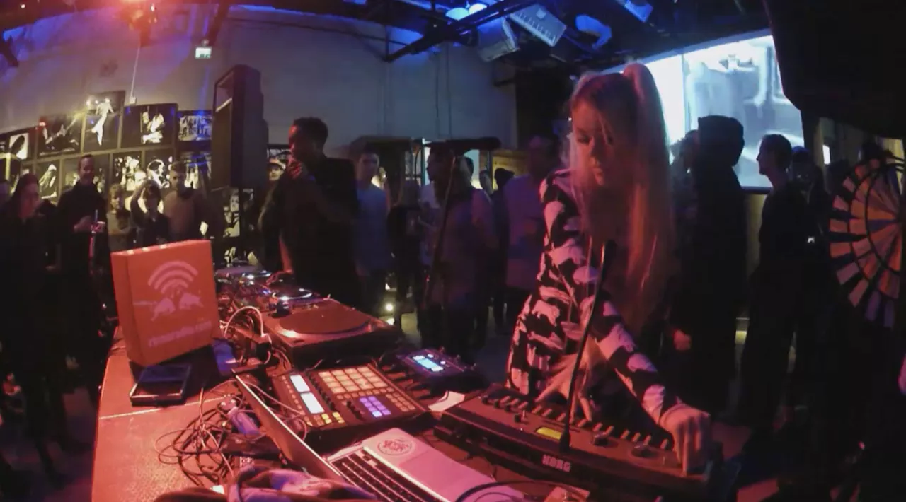 Boiler Room: Diverse Artister: RBMA Weekender, Stockholm