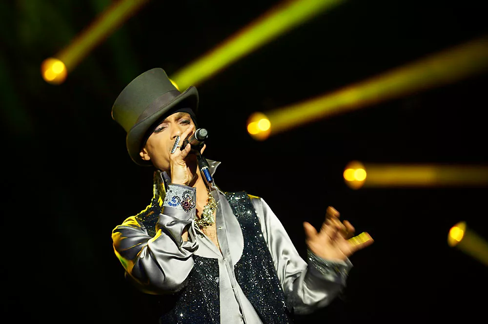 Arrangerer Prince-cruise i april