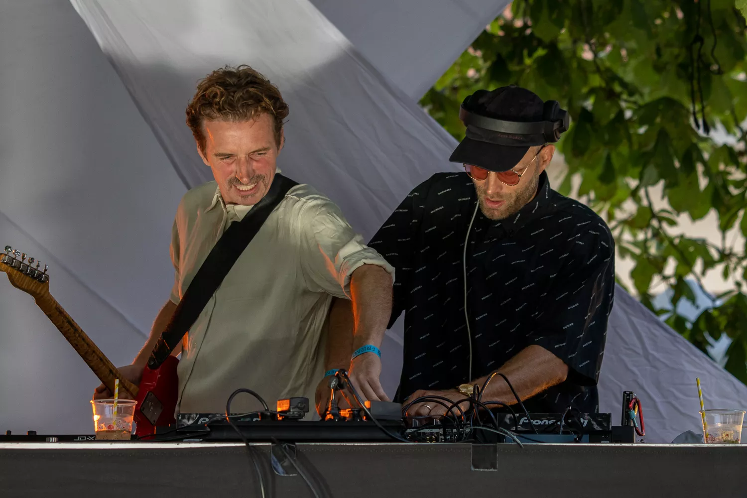 WhoMadeWho holder også i hybrid-udgaven