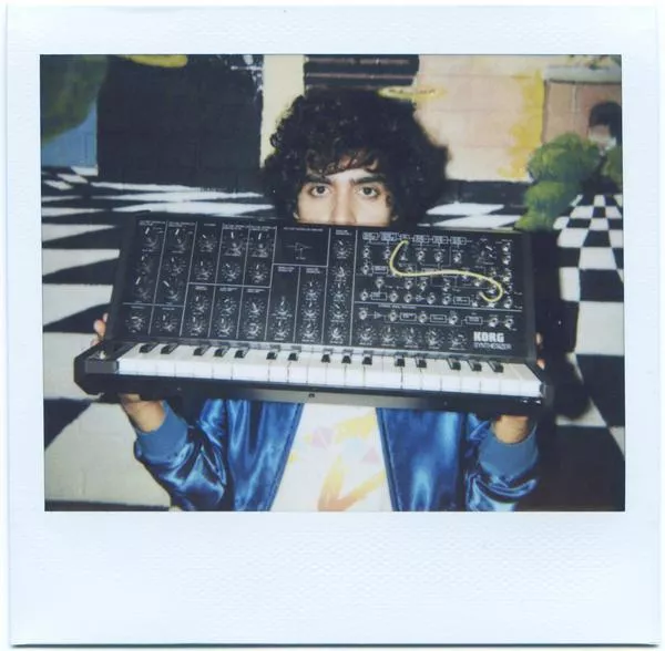 Neon Indian giver midnatskoncert i Vega