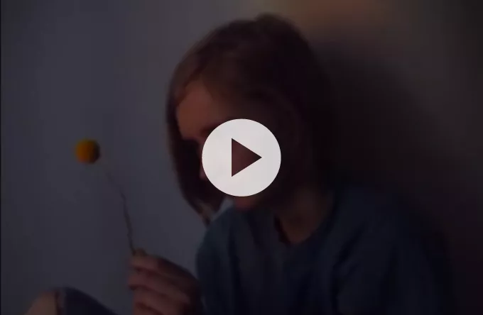 Se stemningsfuld video fra Hannah Schneider