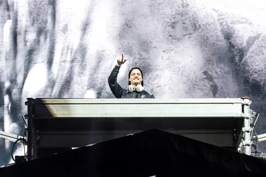 Da Tinderbox blev tropisk