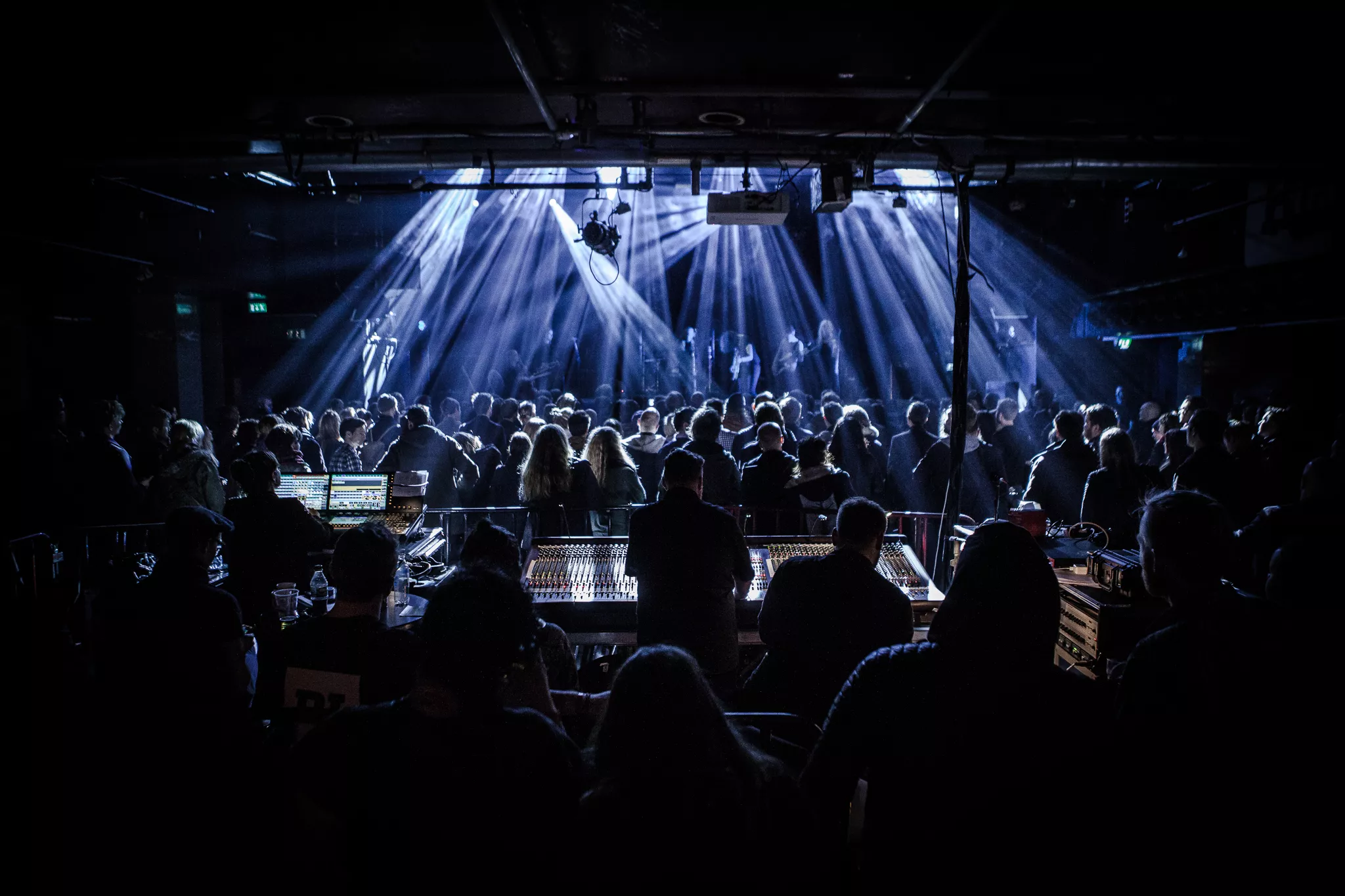 Festivalene lover likestilling på plakatene