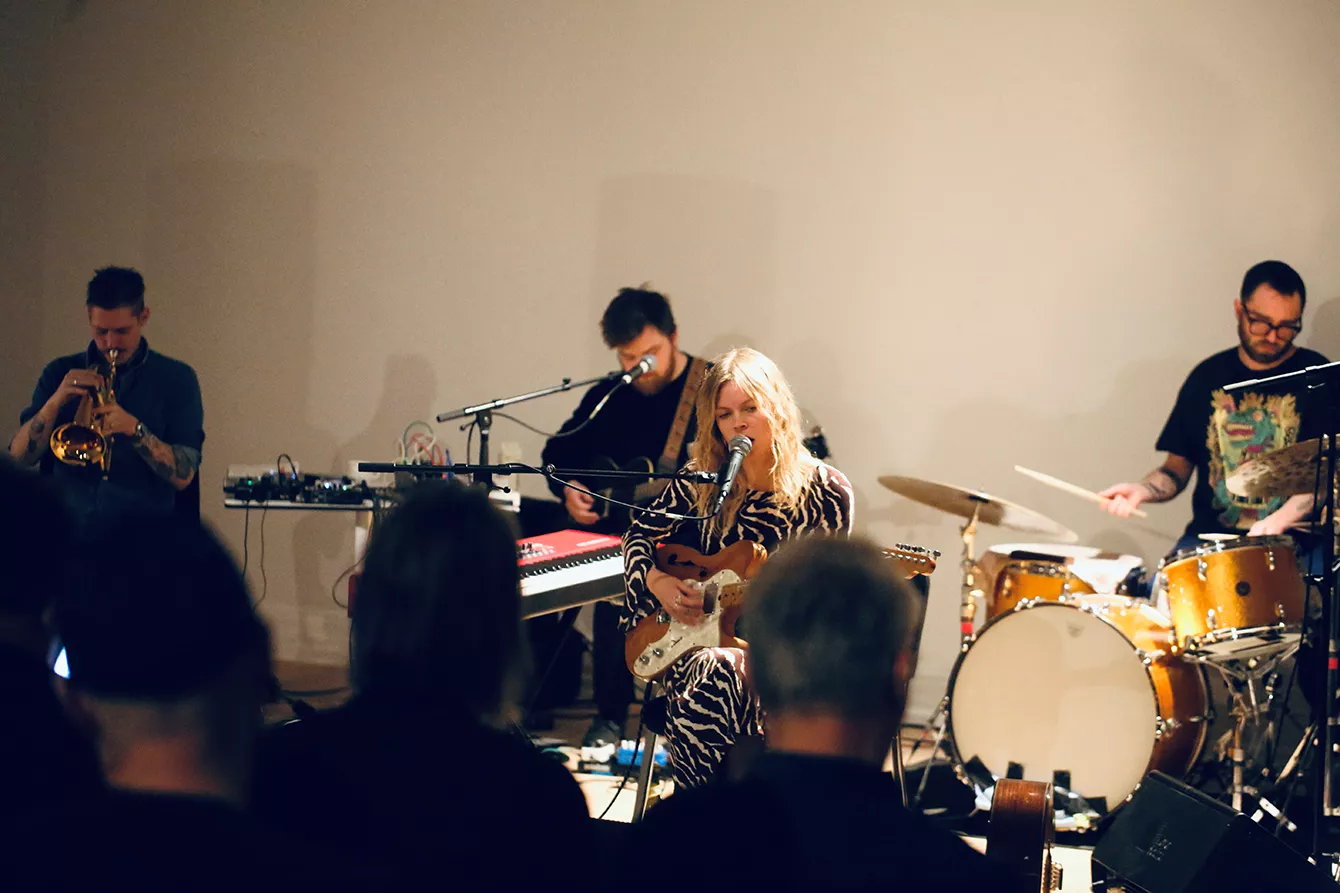 Det perfekte lydspor til en sneklædt aften