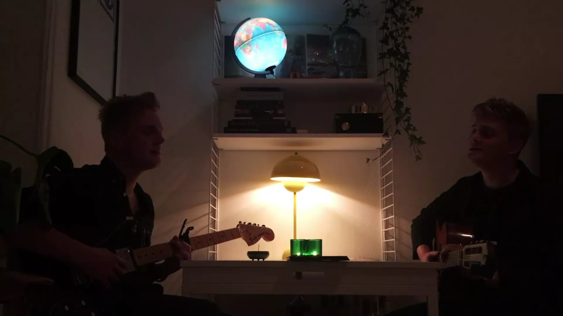 LUCKA 11: Immanu El ger en innerlig version av "Det Är En Ros Utsprungen"