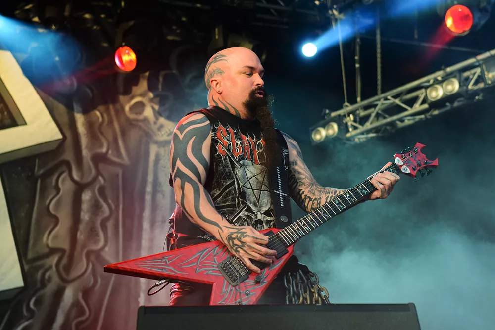 Slayer reddet hjemløs kattunge