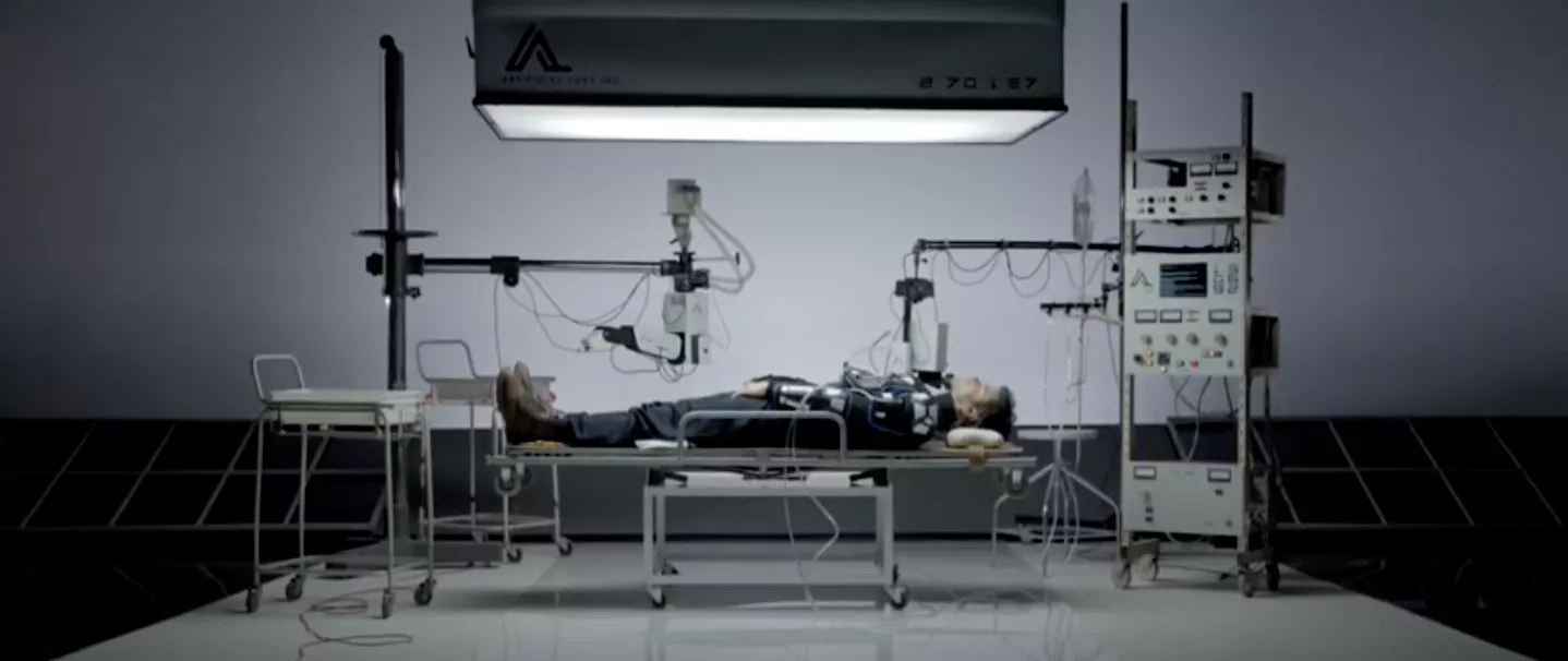 PREMIERE: Vild, futuristisk video fra Sylle Struck – kendt fra MØs liveband