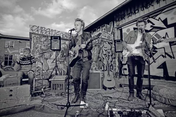 Folkeklubben peger fingre ad fedterøvene