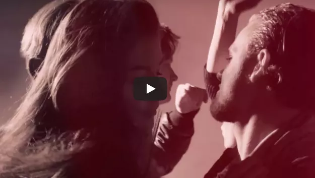 PREMIÄR: "En hyllning till ungdomen och livet"