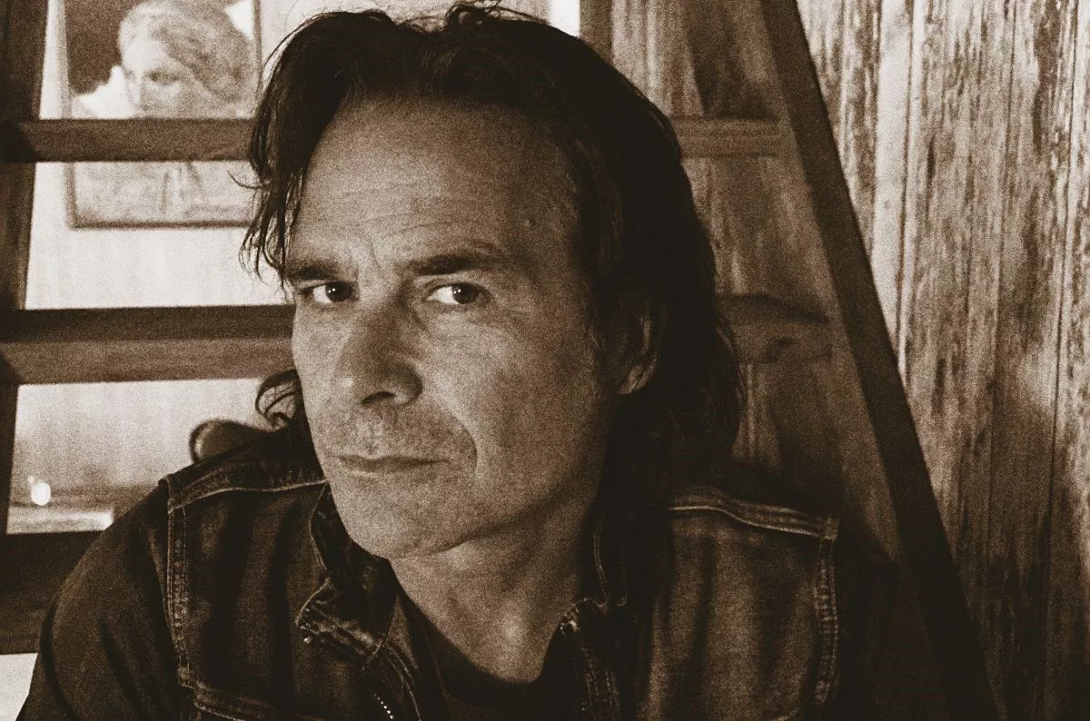 MILEVIDT FRA MABEL: Mike Tramp klar med nyt dansksproget album og turnédatoer