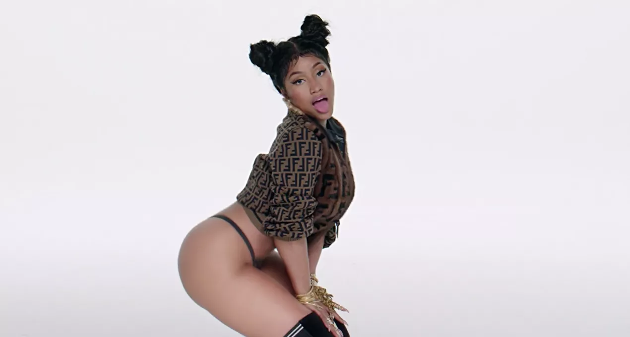 Hevder Nicki Minaj angrep ham med kniv