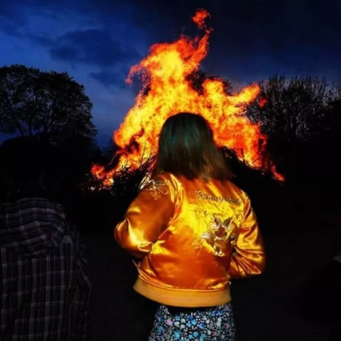 Förbannad och förutsägbar punkrock 