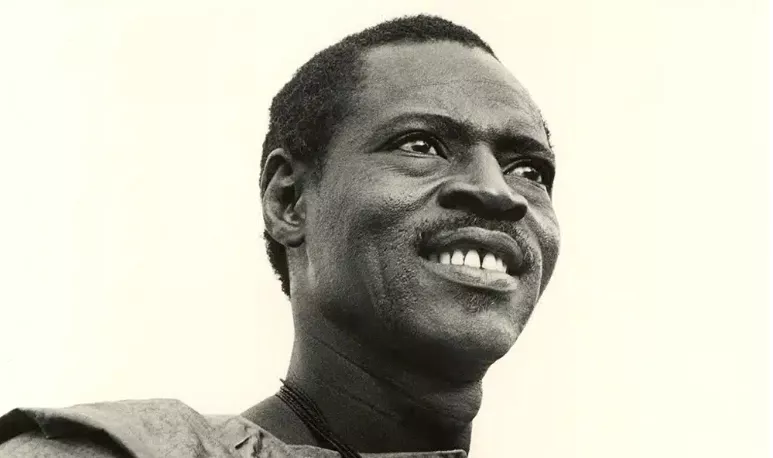 Livsbekræftende nyt fra afdød gigant