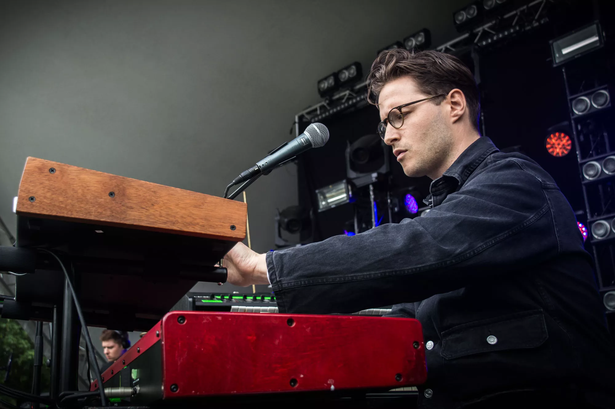 Urpremiere på minimalistisk melankoli i smeltende varmegrader