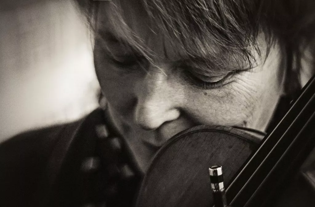 Fin balance mellem folkemusik og (dansk)pop