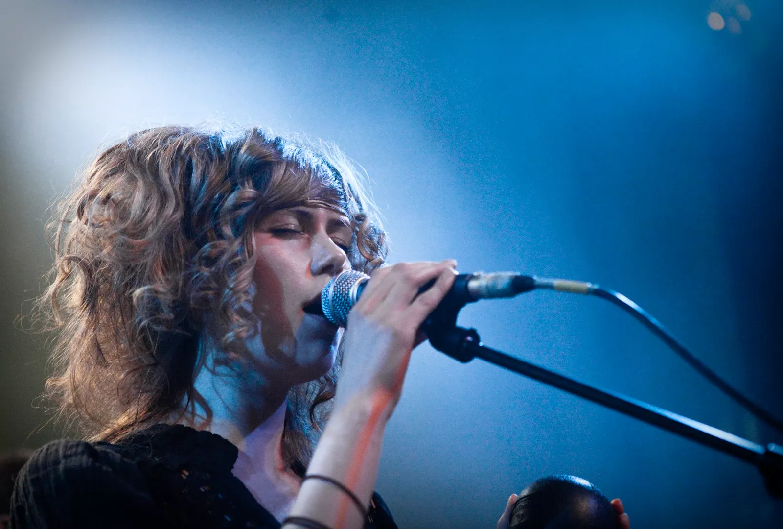 Drew, Feist og resten af slænget er tilbage