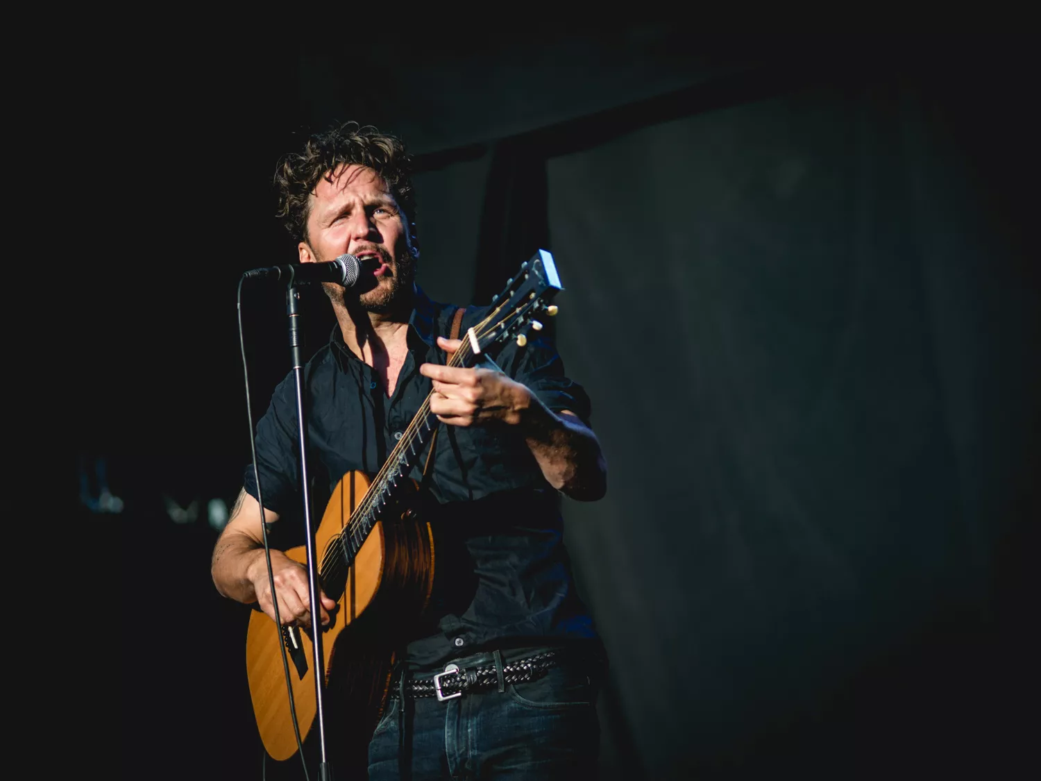 Moneybrothers musik blir performance på Dramaten