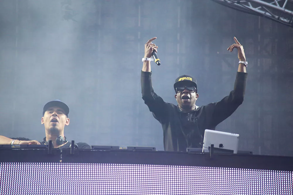 Tre årtiers hitparade i bøgeskoven  