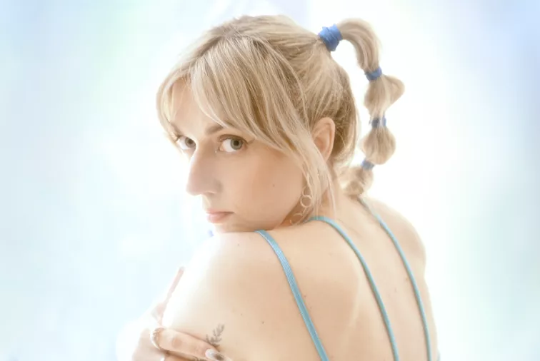 Melodisk rave mod det uendelige univers